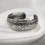 Bracciale rigido lavorato in argento 925 - SIddharta
