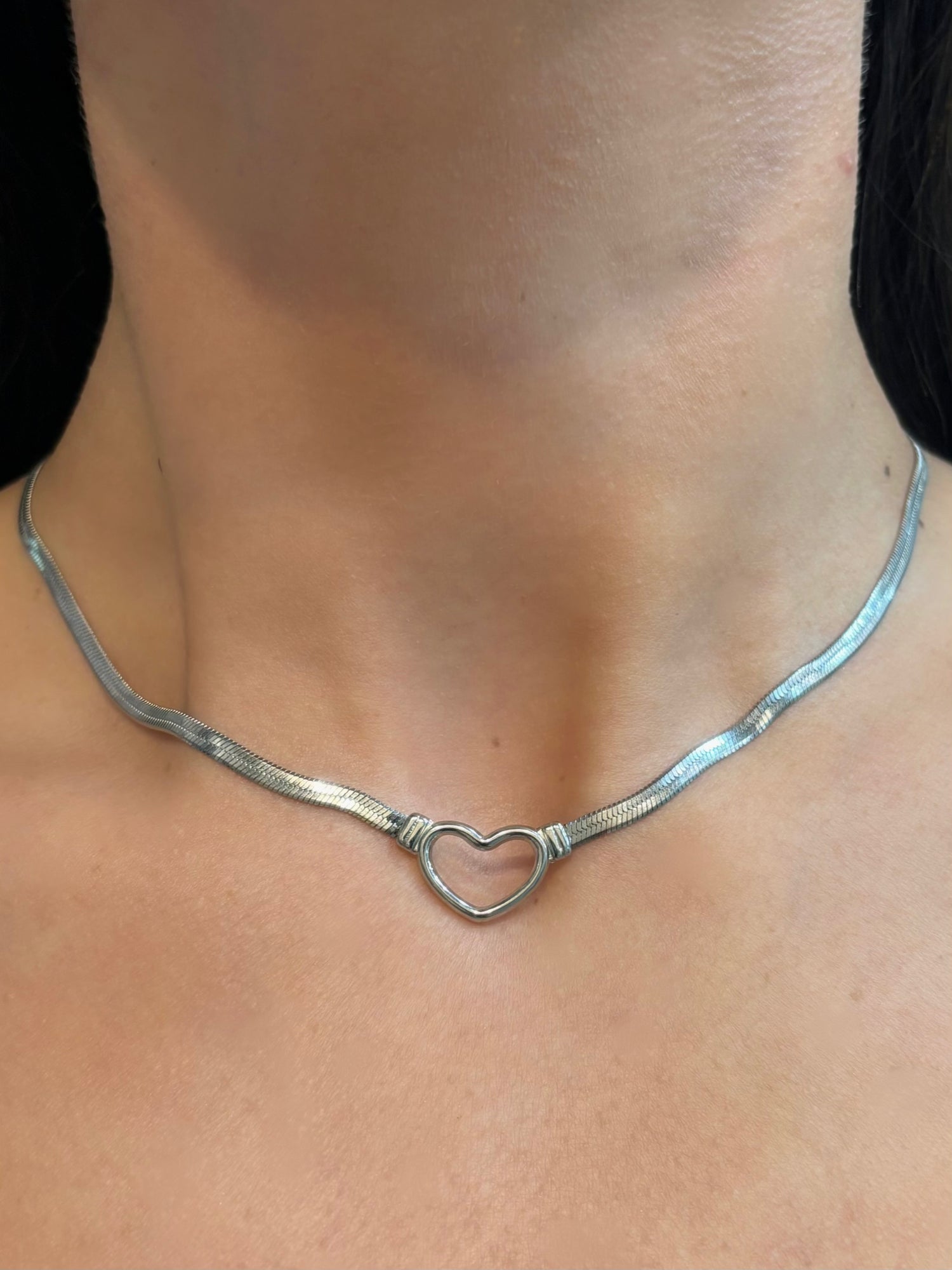 Collana cuore vuoto in acciaio inossidabile