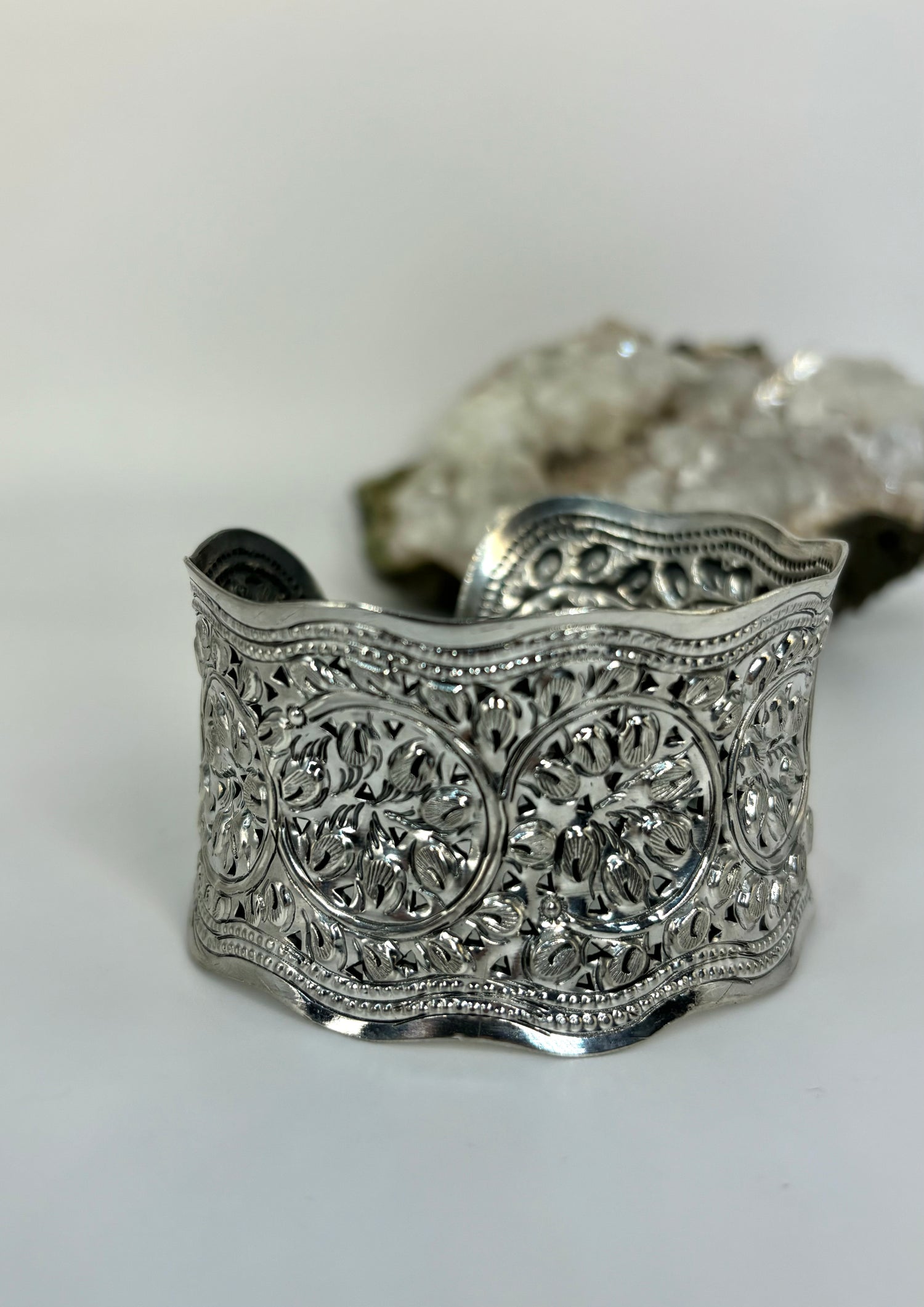 Bracciale rigido lavorato - SIddharta