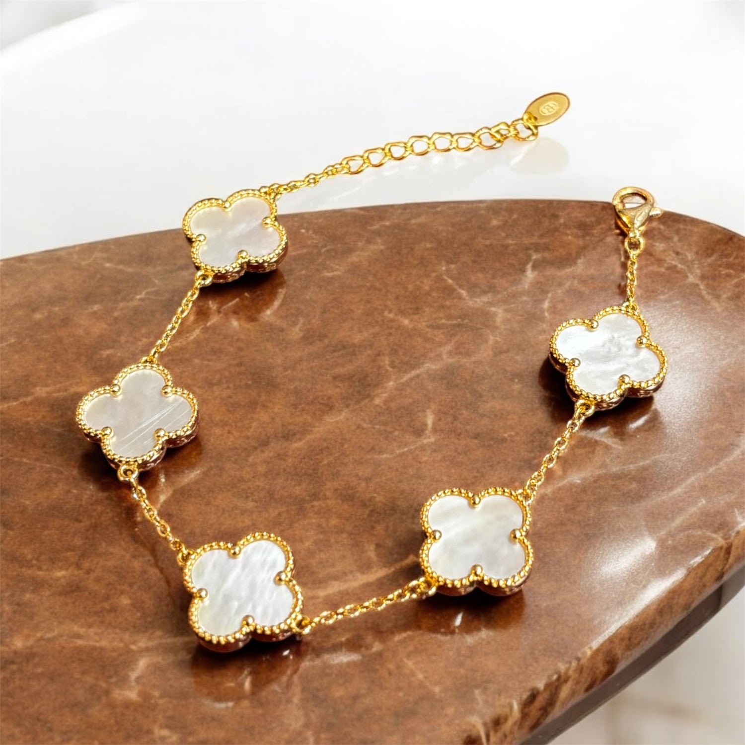 Bracciale quadrifoglio S 5 fiori oro e madreperla