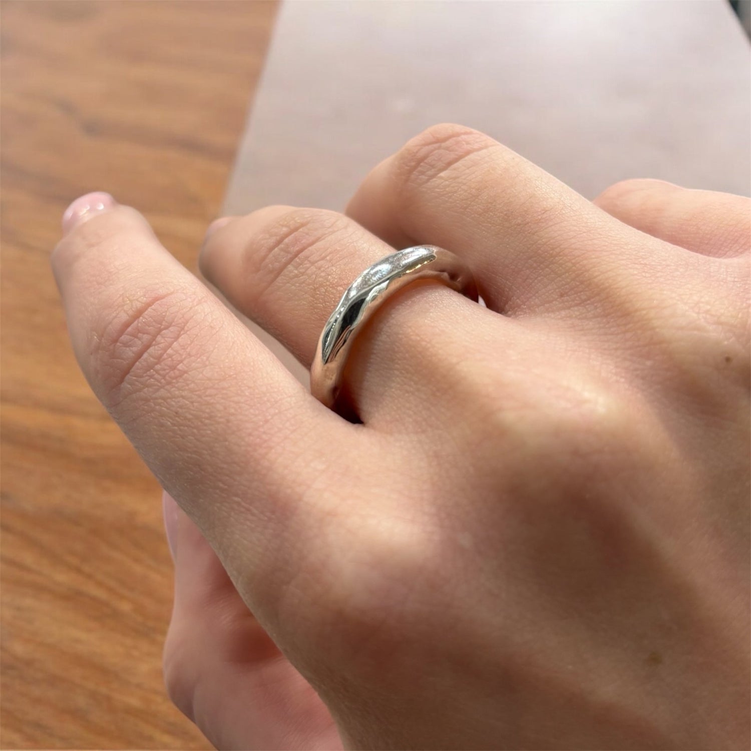 Anello martellato in argento 925 - SIddharta
