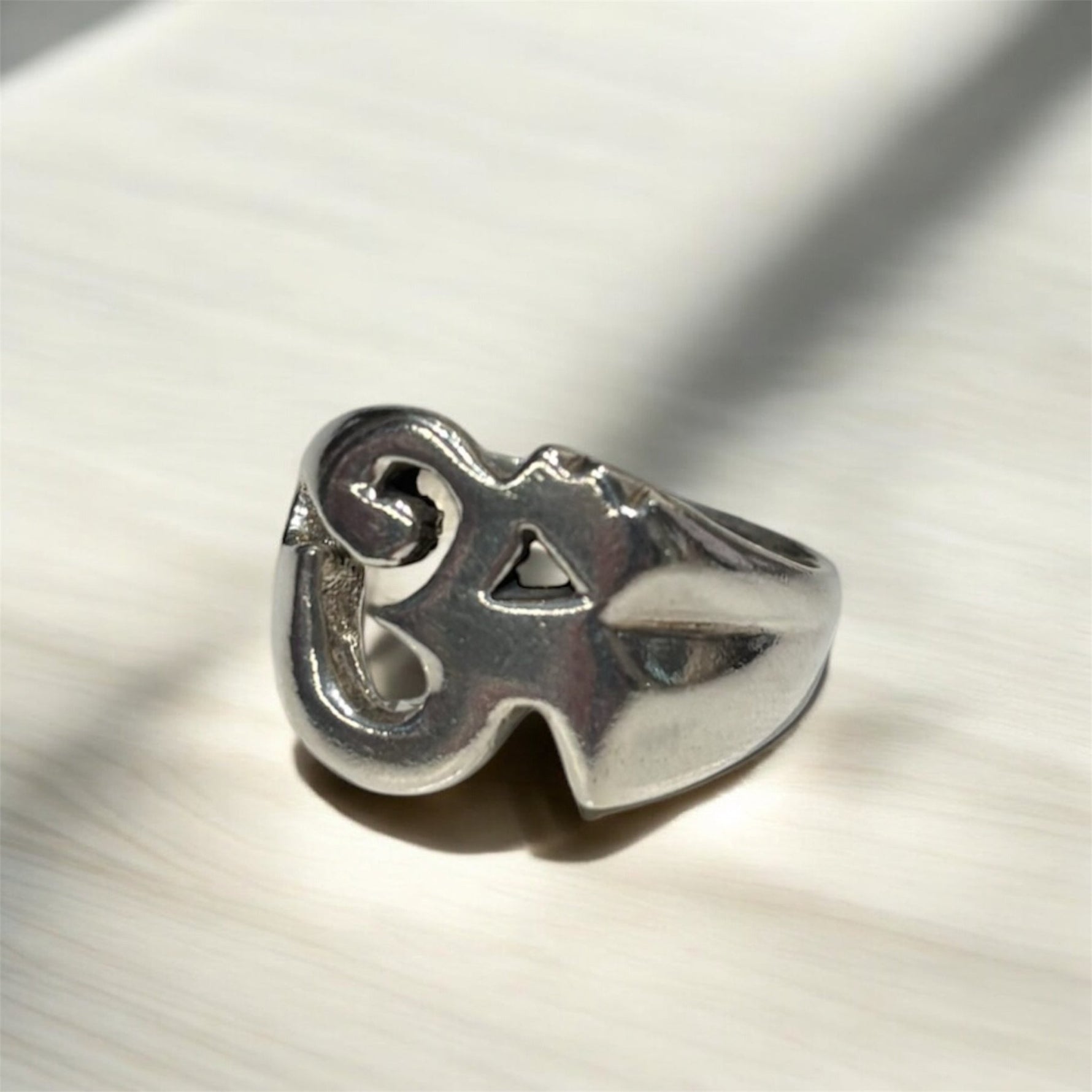 Anello Om in argento 925 - SIddharta