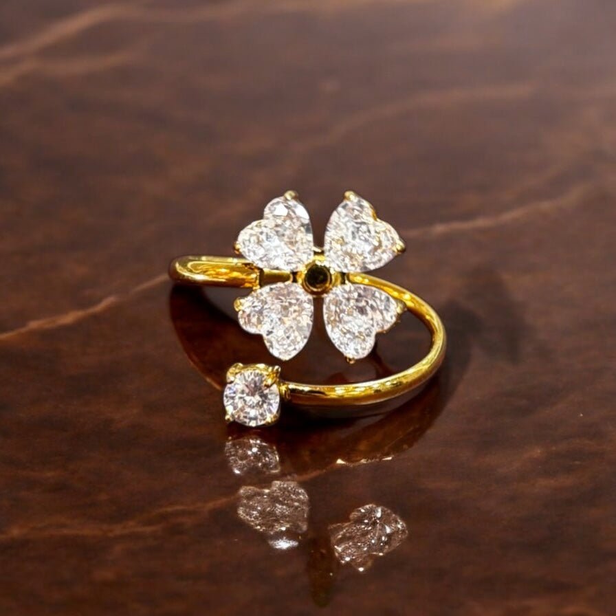 Anello quadrifoglio oro con zirconi in acciaio inossidabile - SIddharta