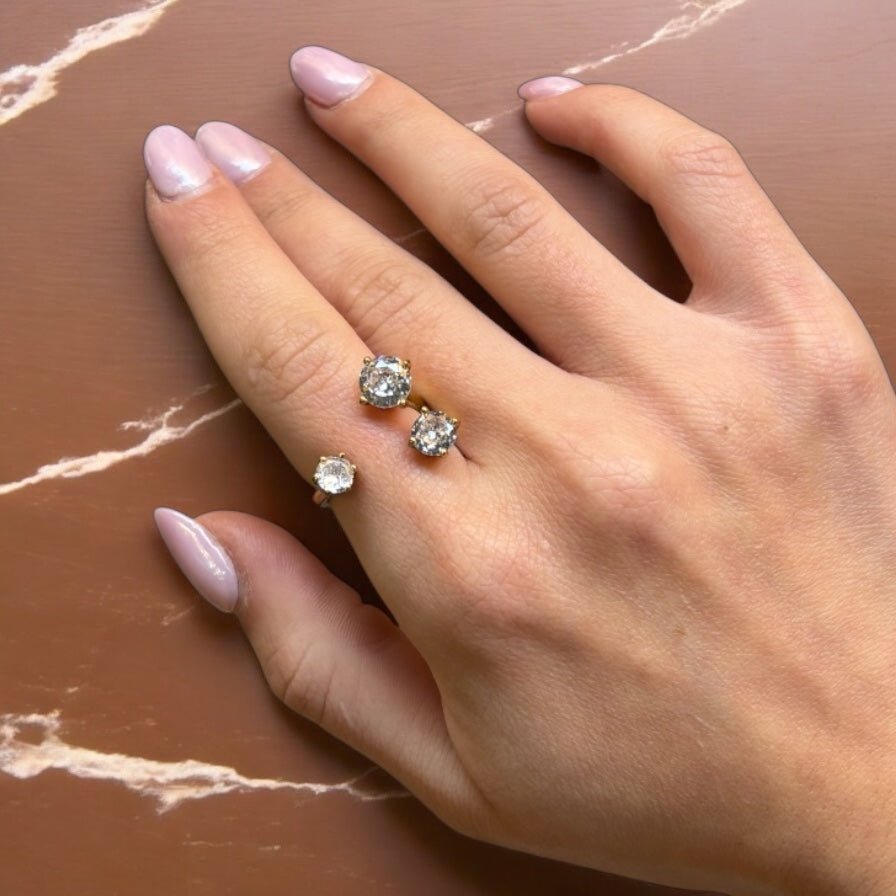 Anello tre zirconi oro in acciaio inossidabile - SIddharta