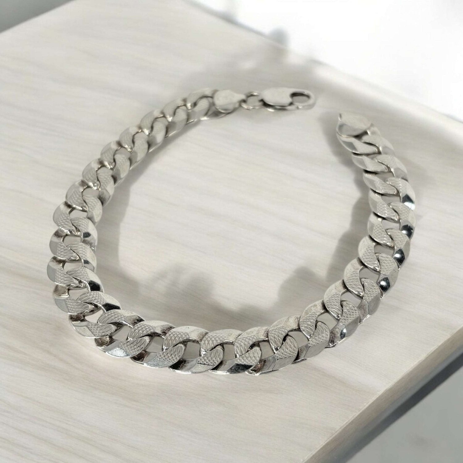 Bracciale catena piatta in argento 925 con striatura centrale - SIddharta
