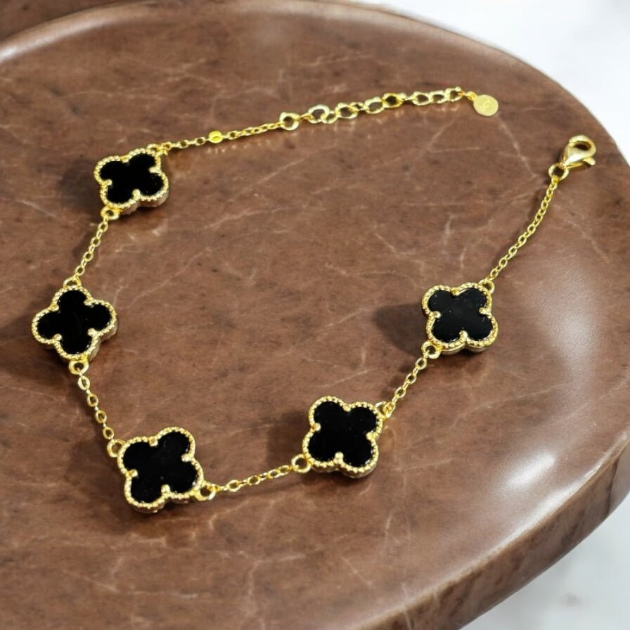 Bracciale quadrifoglio 5 fiori dorato con onice in argento 925 - SIddharta