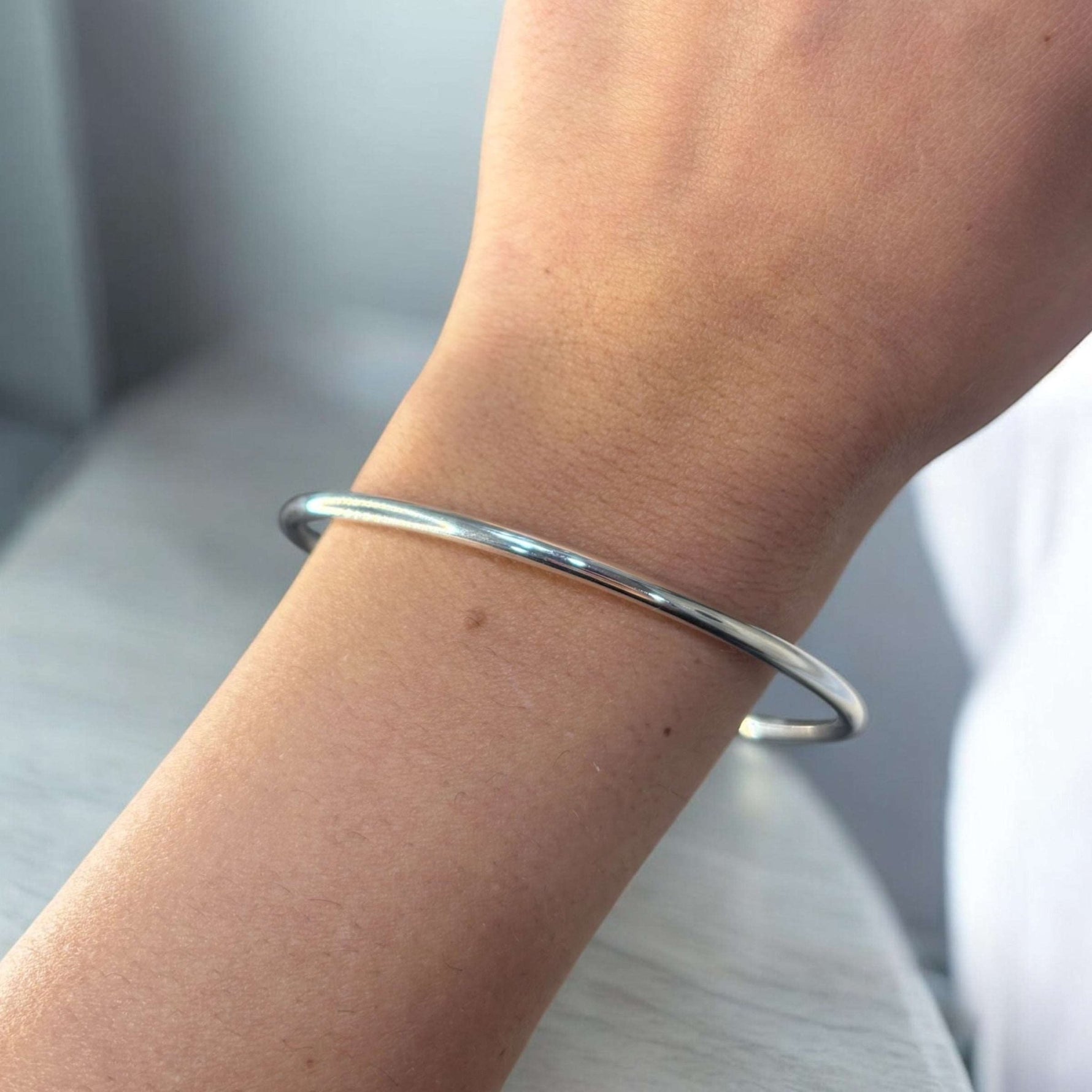 Bracciale rigido in argento 925 - SIddharta