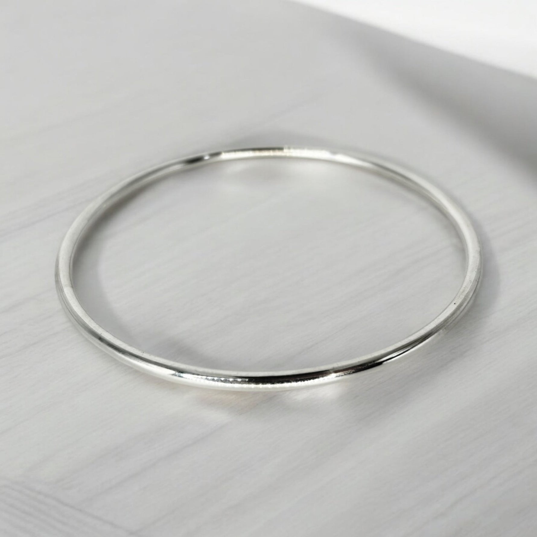 Bracciale rigido in argento 925 - SIddharta