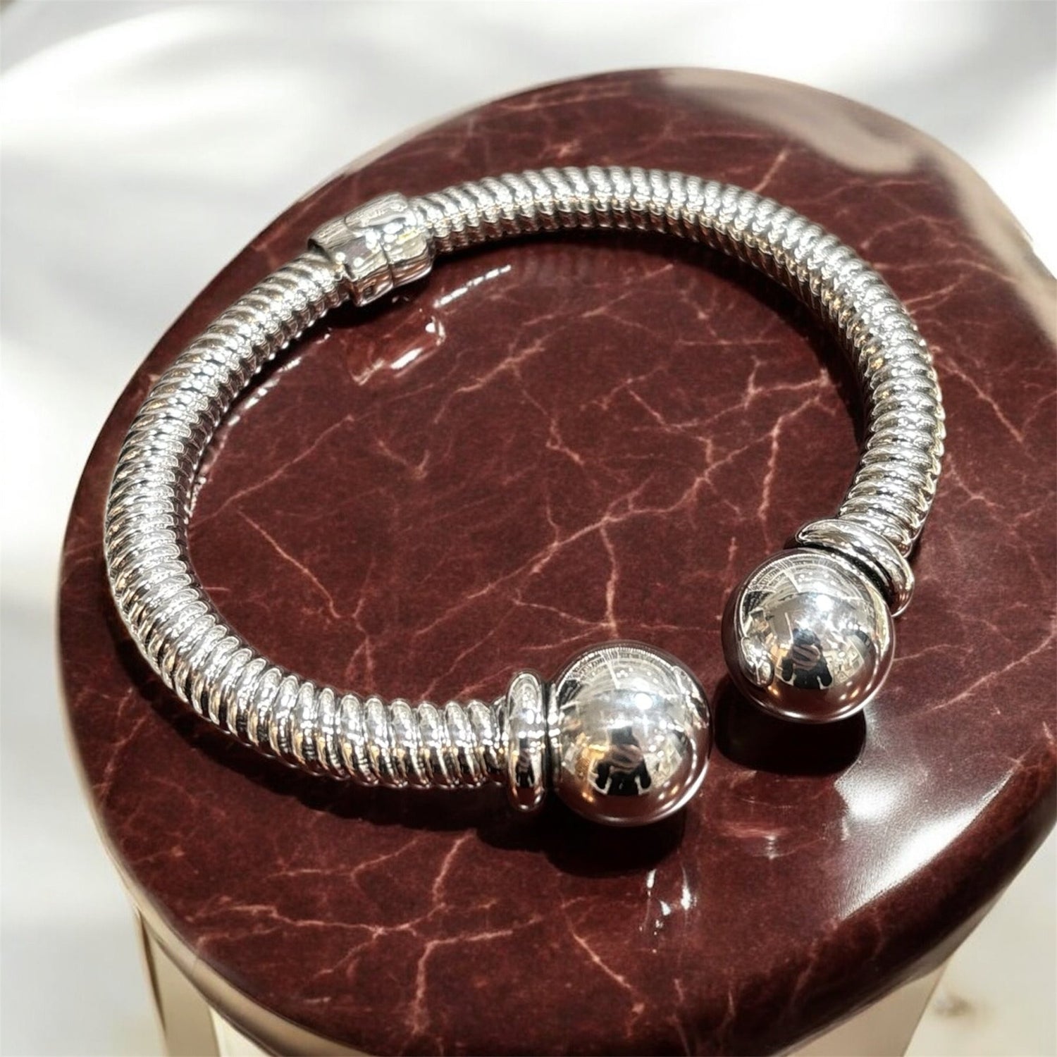 Bracciale rigido in argento 925 - SIddharta
