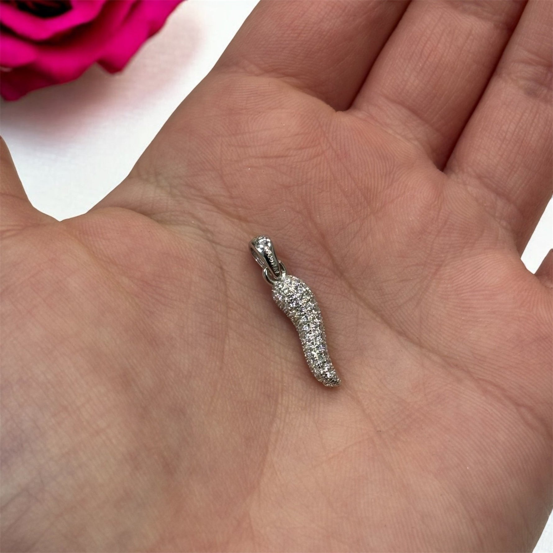 Ciondolo cornetto con zirconi in argento 925 - SIddharta