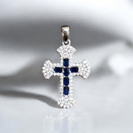 Ciondolo croce con zirconi blu in argento 925 - SIddharta
