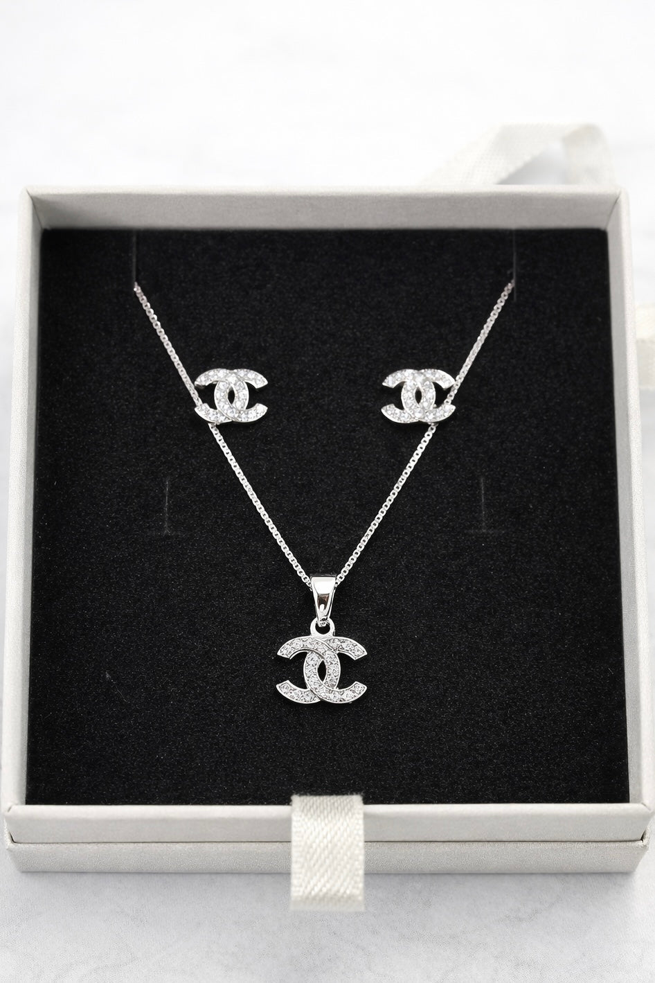 Ciondolo doppia c con Zirconi e Catenina Veneziana in Argento 925 - SIddharta