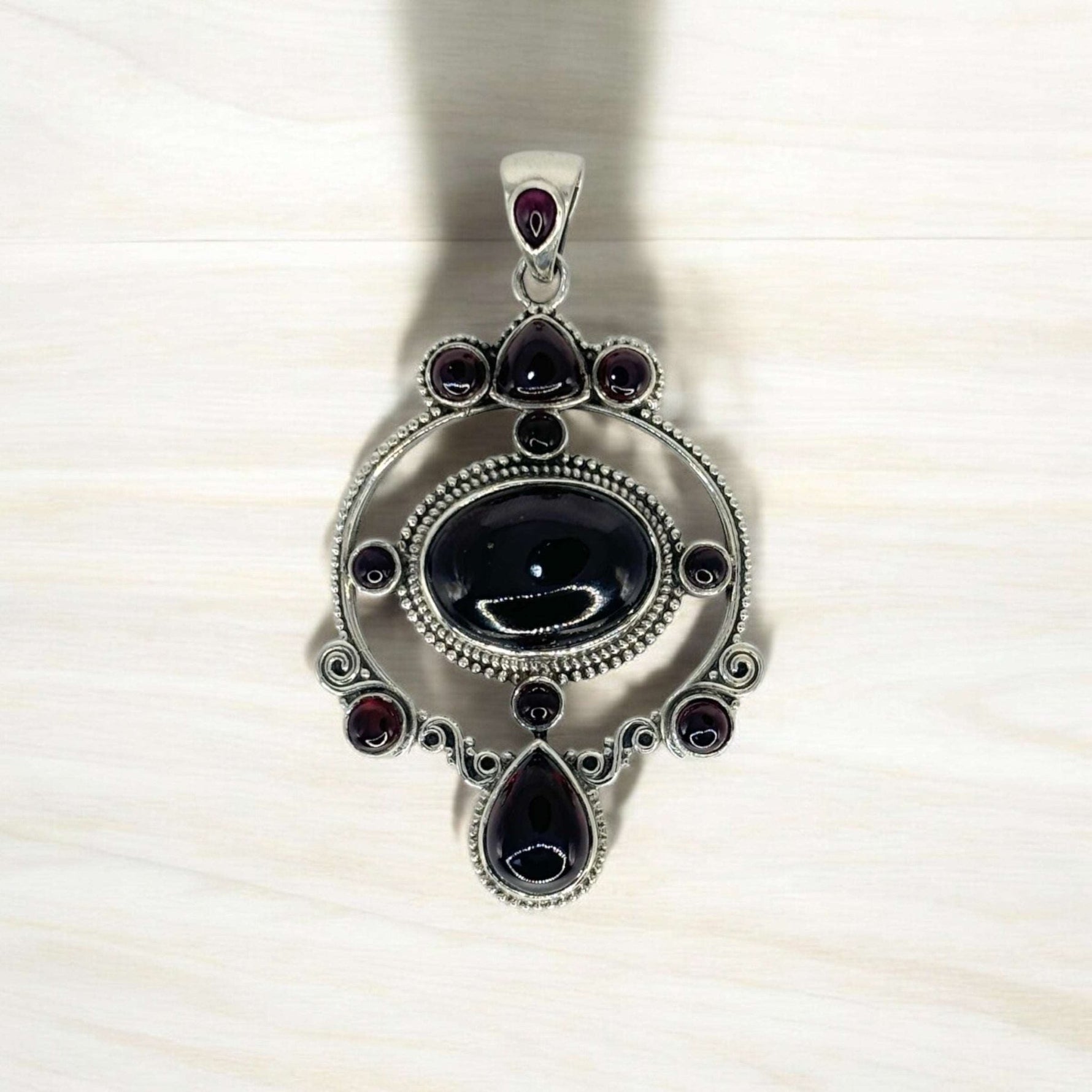 Ciondolo Granato in argento 925 - SIddharta