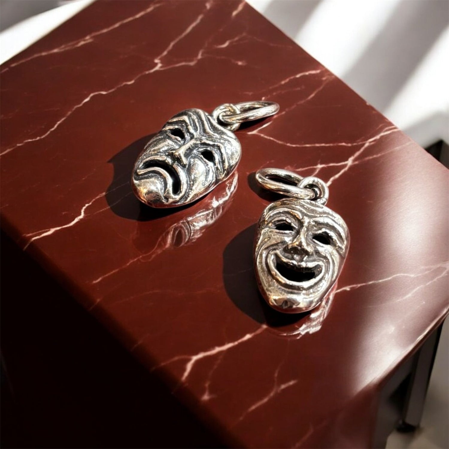 Ciondolo maschera teatro in argento 925 - SIddharta