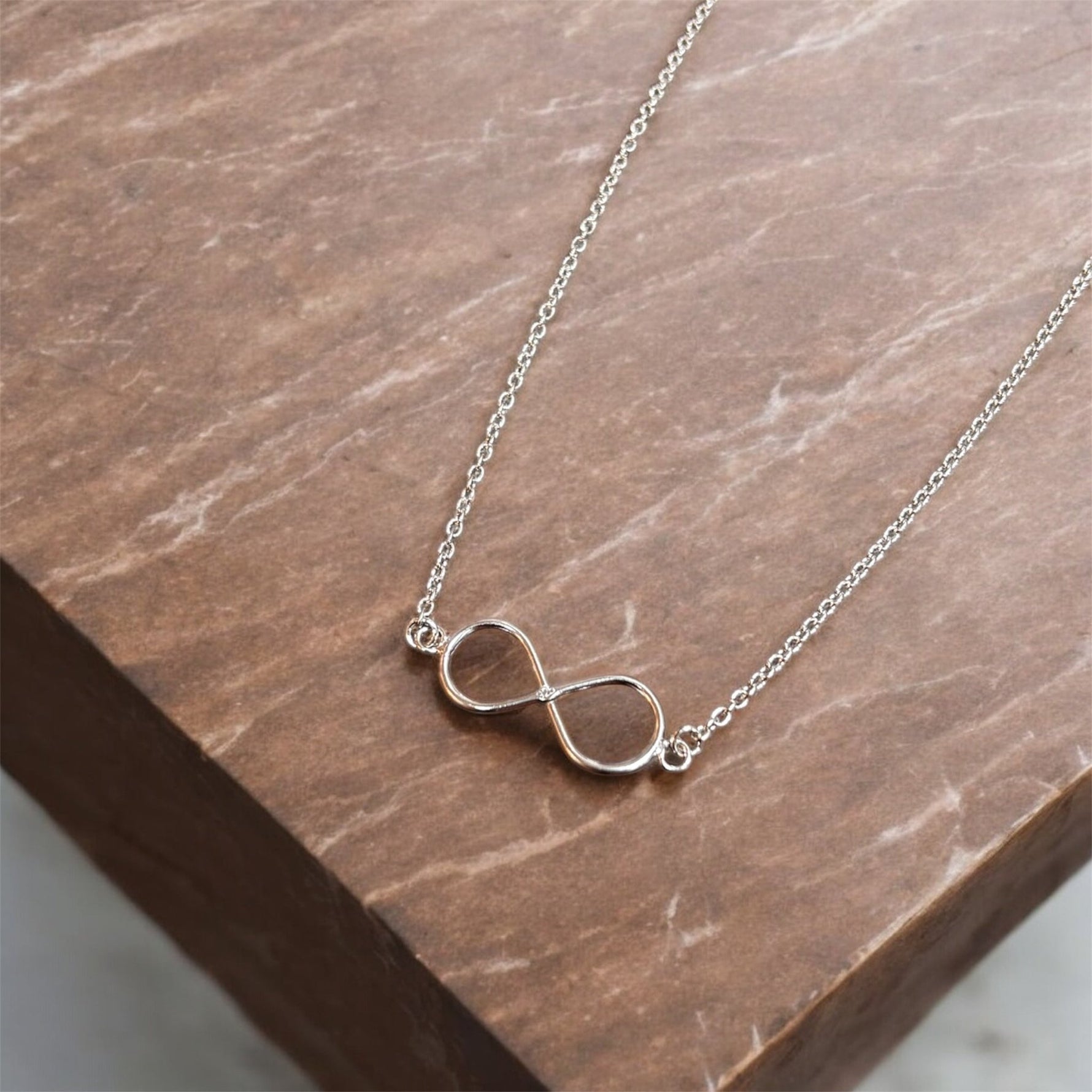Collana infinito in argento 925 - SIddharta