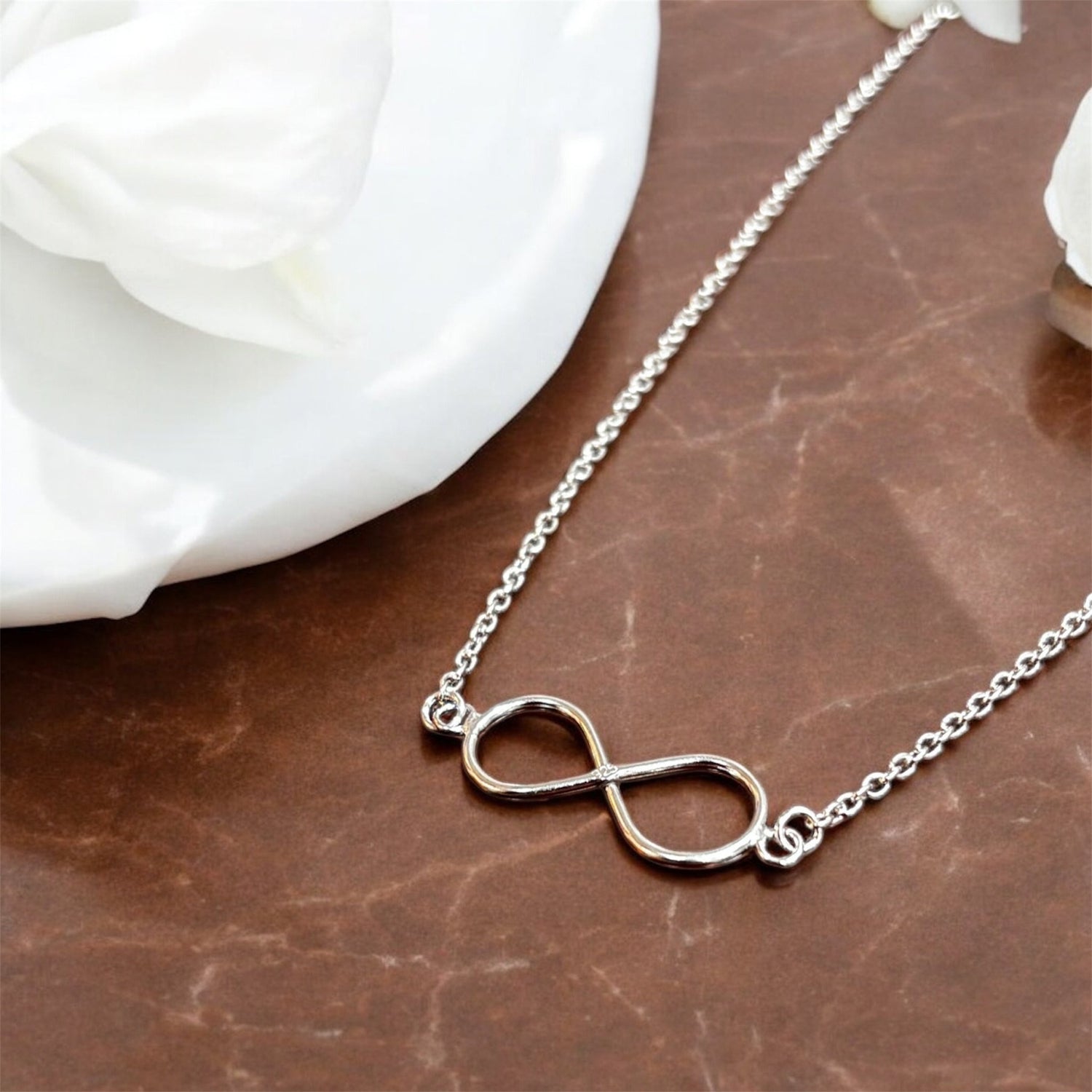 Collana infinito in argento 925 - SIddharta