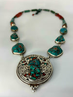 Collana medaglione turchese e corallo - SIddharta