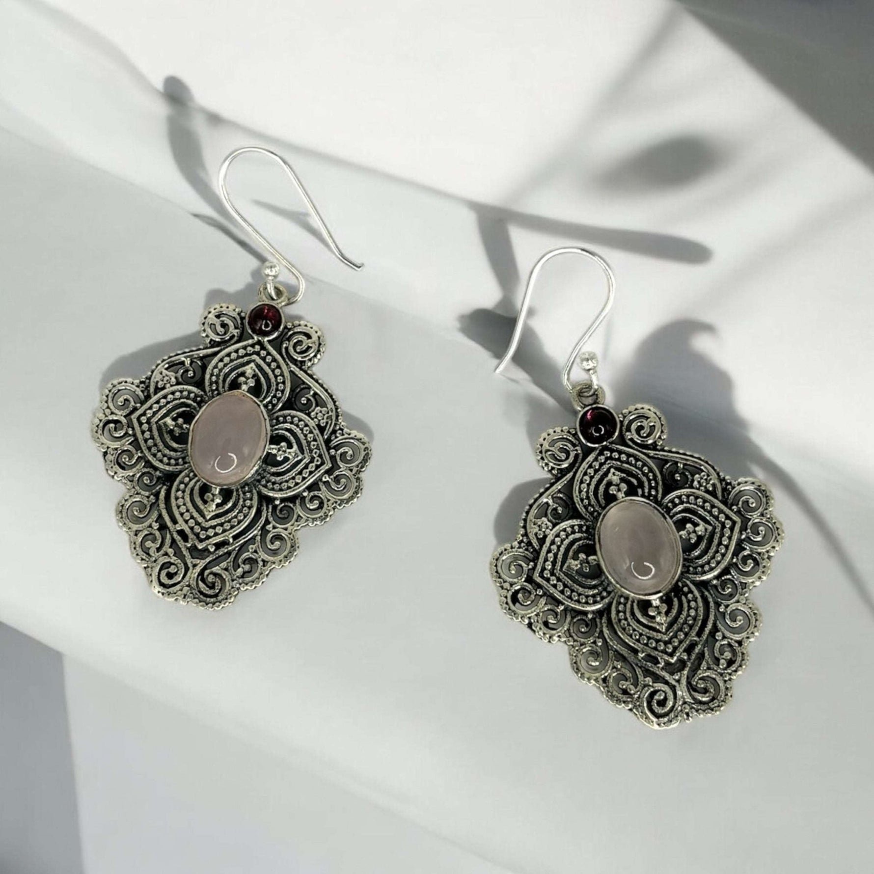 Orecchini con Quarzo rosa e Granato in argento 925 - SIddharta