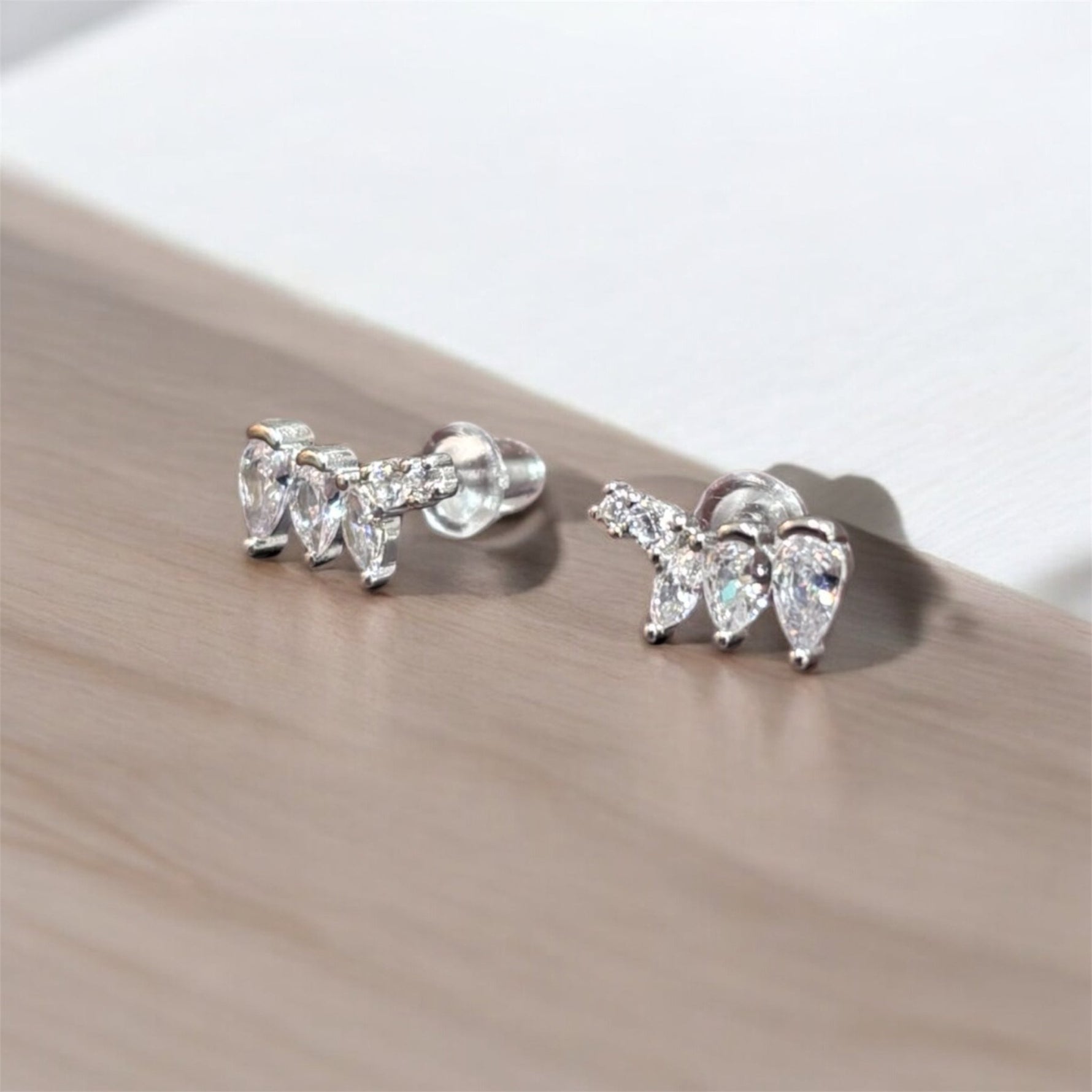 Orecchini goccioline in argento 925 con zirconi - SIddharta